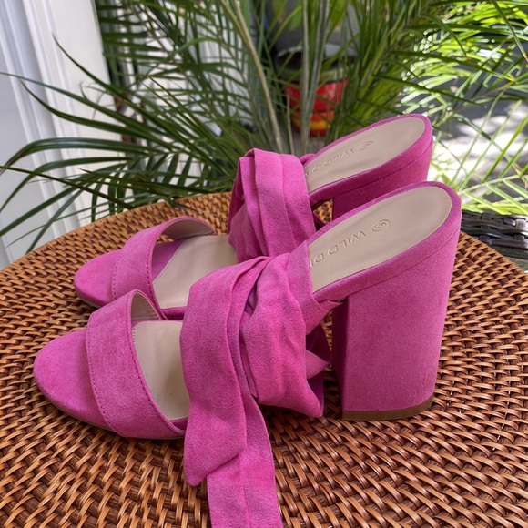 Lace up Pink Block Heels - Picture 2 of 4